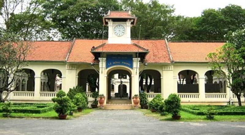 Top 10 trường THPT có tỷ lệ học sinh đỗ đại học cao nhât cả nước