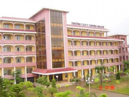 Top 10 trường THPT có tỷ lệ học sinh đỗ đại học cao nhât cả nước