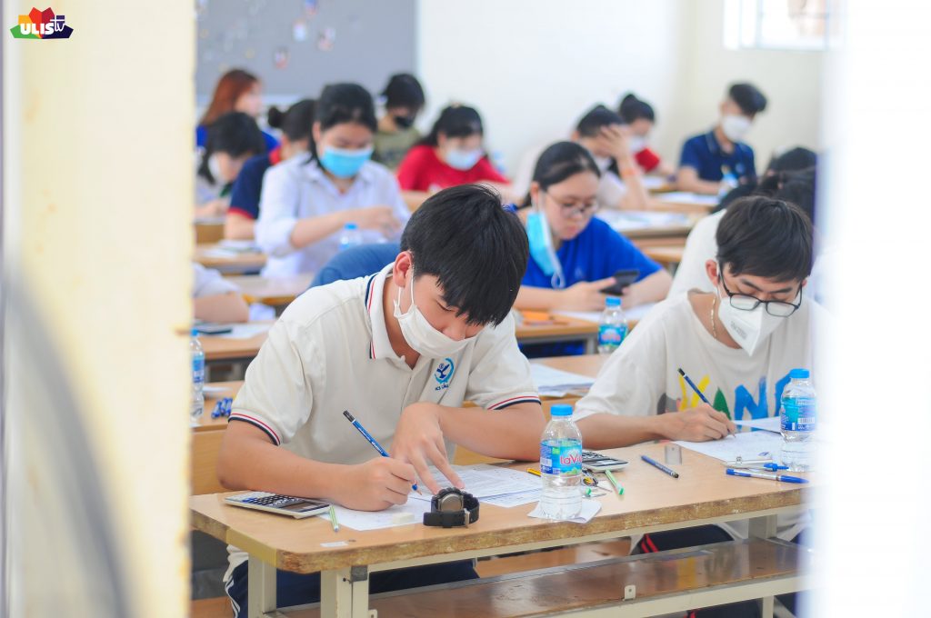 https://ulis.vnu.edu.vn/files/uploads/2022/06/8E9311C1-6AB7-4E40-870D-754585525A0C-1024x680.jpeg